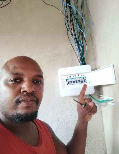 Meus Serviços de Eletricista em nova iguaçu (1)