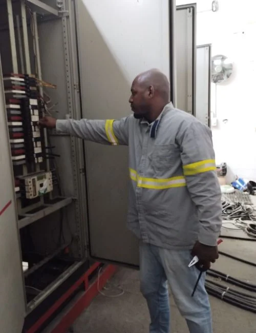 Meus serviços como eletricista em queimados