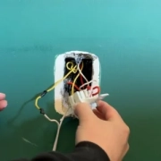 Troca de fiação antiga ou danificada